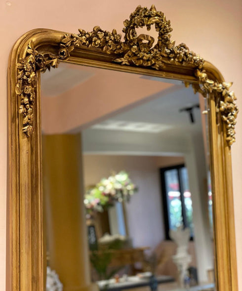 Belle Mirror